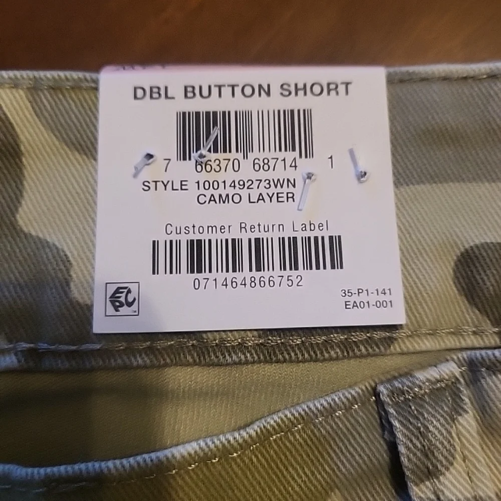 Style & Co. Olive Camo Women's Cargo Shorts New With Tag - Picture 9 of 14